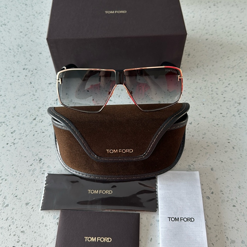 Authentic Tom Ford Sunglasses 😎